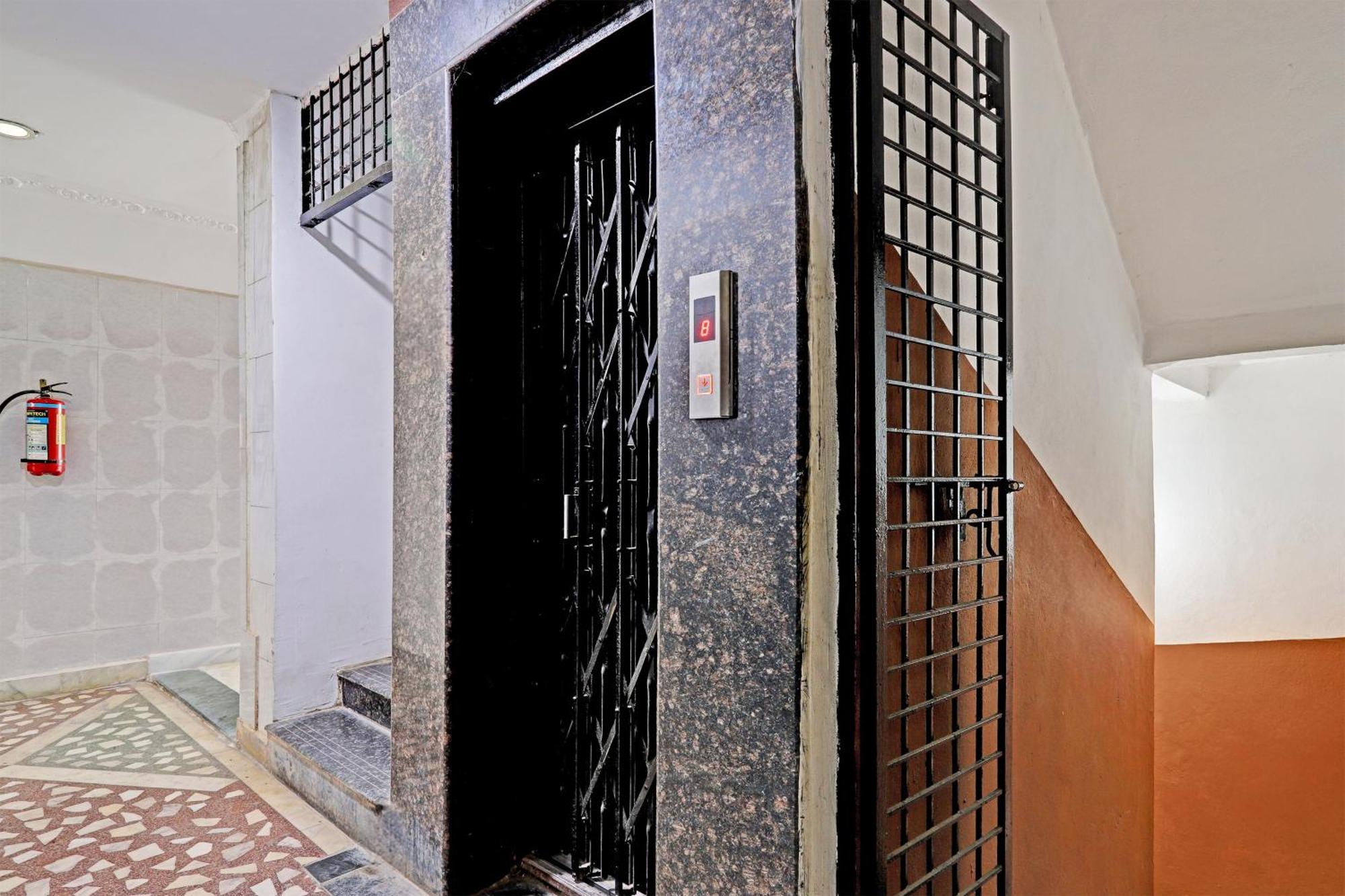 Hotel O Golden Pride Shamshabad Bagian luar foto