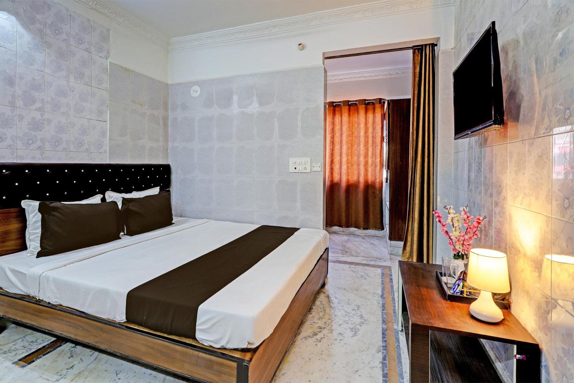 Hotel O Golden Pride Shamshabad Bagian luar foto