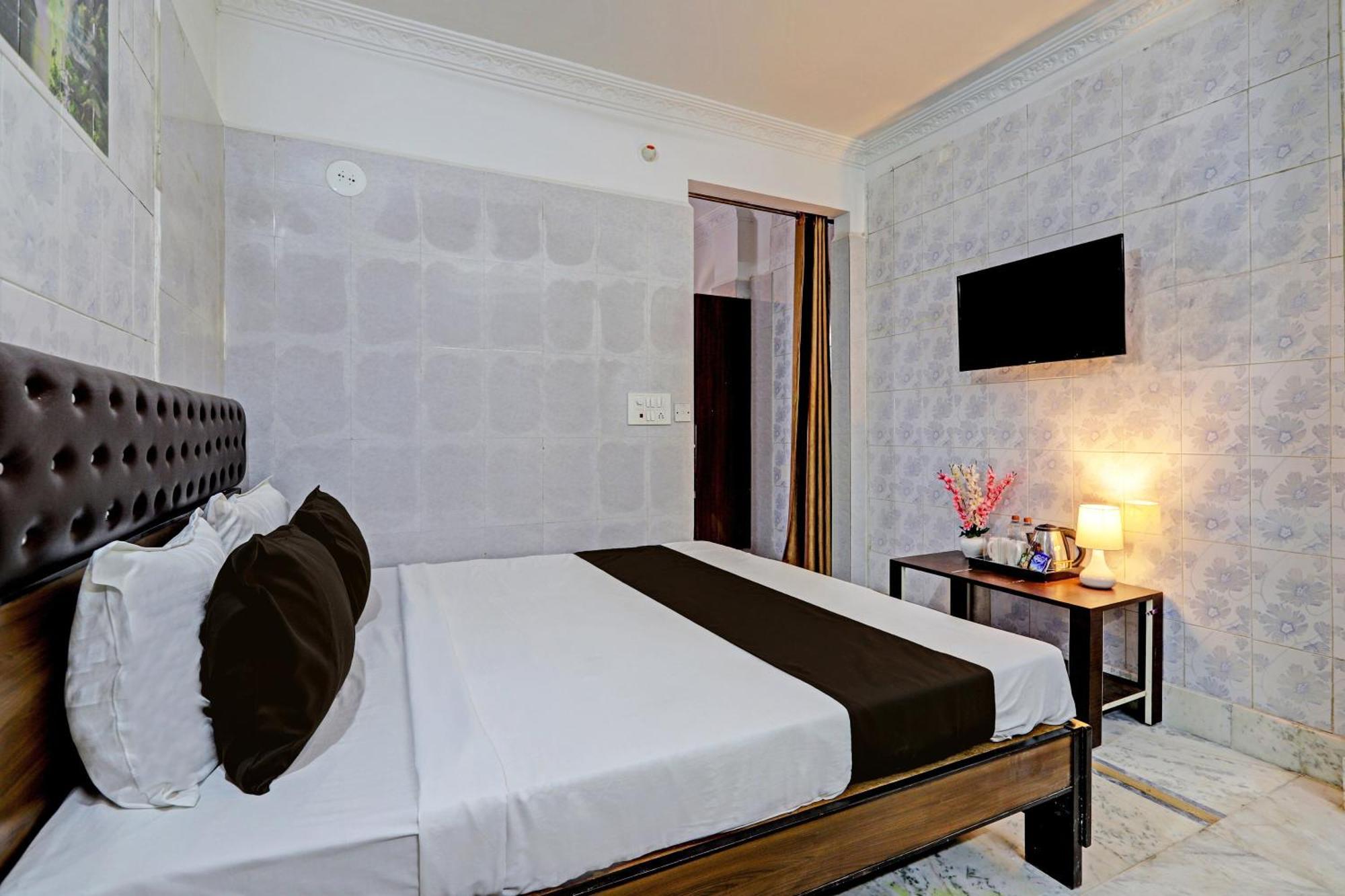 Hotel O Golden Pride Shamshabad Bagian luar foto